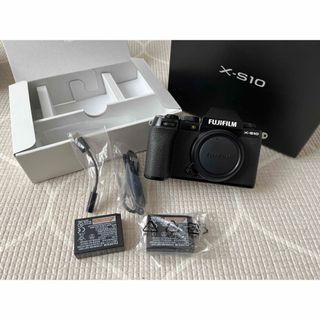 【早い者勝ち】FUJIFILM X-S10ボディのみ