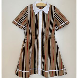 バーバリー(BURBERRY)の【専用】バーバリーキッズ☆シャツワンピース☆size10(ワンピース)