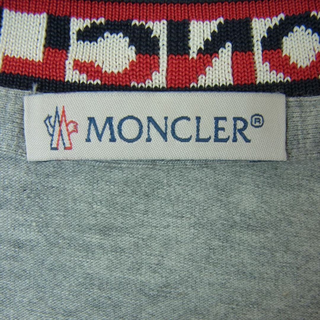 MONCLER(モンクレール)のMONCLER モンクレール MAGLIA T-SHIRT マグリア ロゴ ジャガード リブ ストレッチコットン モックネック 半袖 Tシャツ グレー系 M【中古】 メンズのトップス(Tシャツ/カットソー(半袖/袖なし))の商品写真