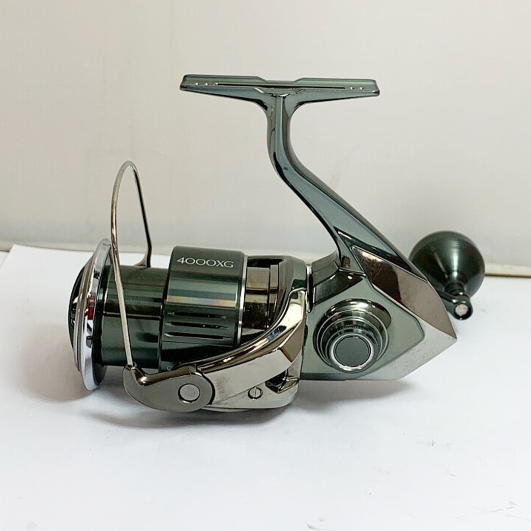 SHIMANO(シマノ)の★★SHIMANO シマノ 22ステラ 4000XG スピニングリール　本体のみ　細かなキズ、スレあり 043962 スポーツ/アウトドアのフィッシング(リール)の商品写真