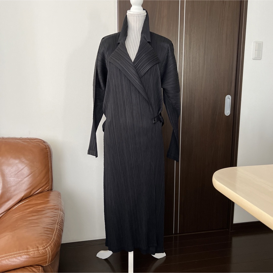 PLEATS PLEASE ISSEY MIYAKE - 美品イッセイミヤケプリーツ PLEATS PLEASE ISSEY MIYAKE - 美品イッセイミヤケプリーツ