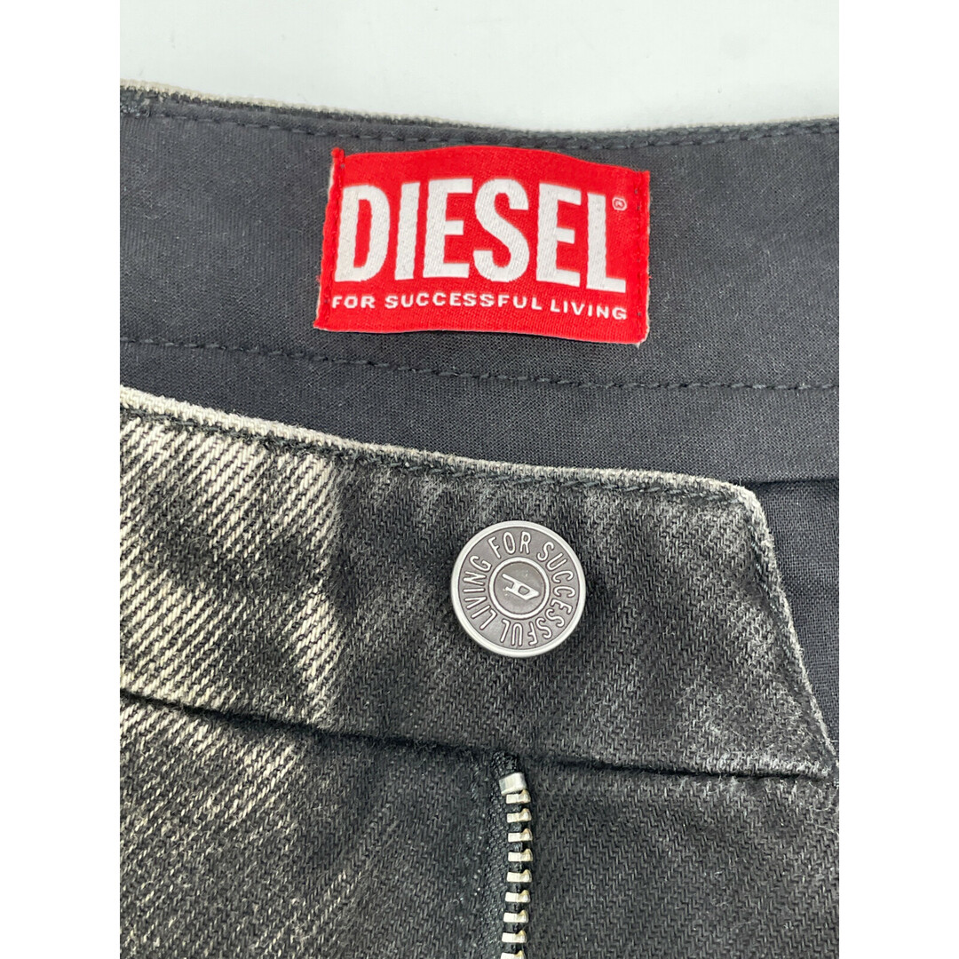 DIESEL(ディーゼル)のディーゼル ブラック D-CHINO-WORK ストレート デニム パンツ 30 メンズのパンツ(その他)の商品写真