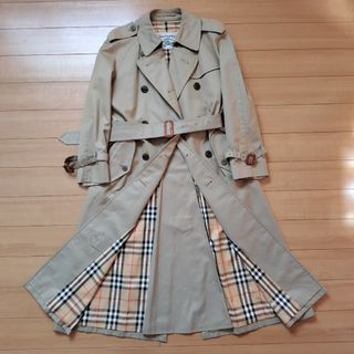 バーバリー(BURBERRY)のバーバリー　トレンチコート　ノバチェック　ハニーベージュ　レディース(トレンチコート)