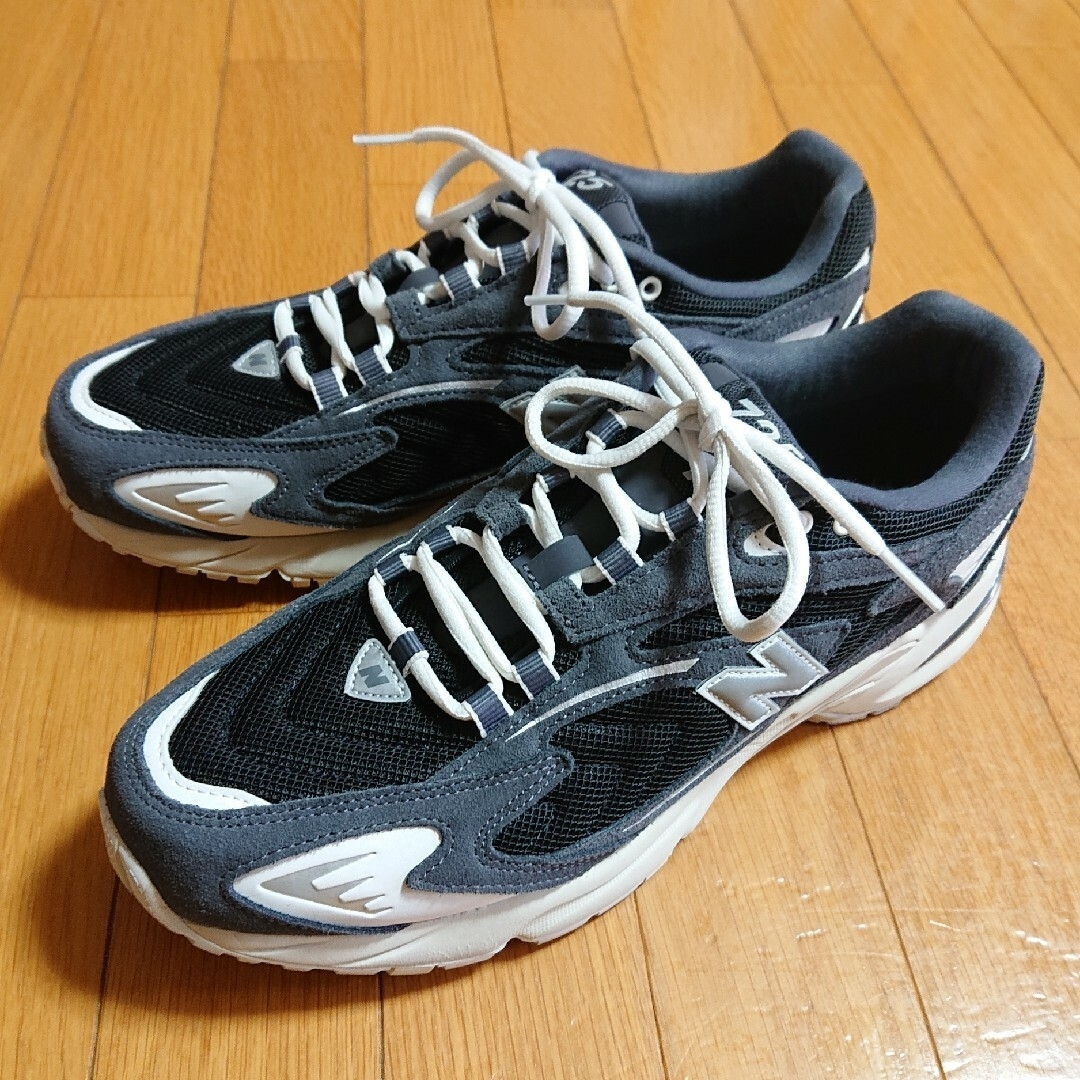 New Balance(ニューバランス)のNew Balance ニューバランス 725 AC ブラック グレー 28.5 メンズの靴/シューズ(スニーカー)の商品写真