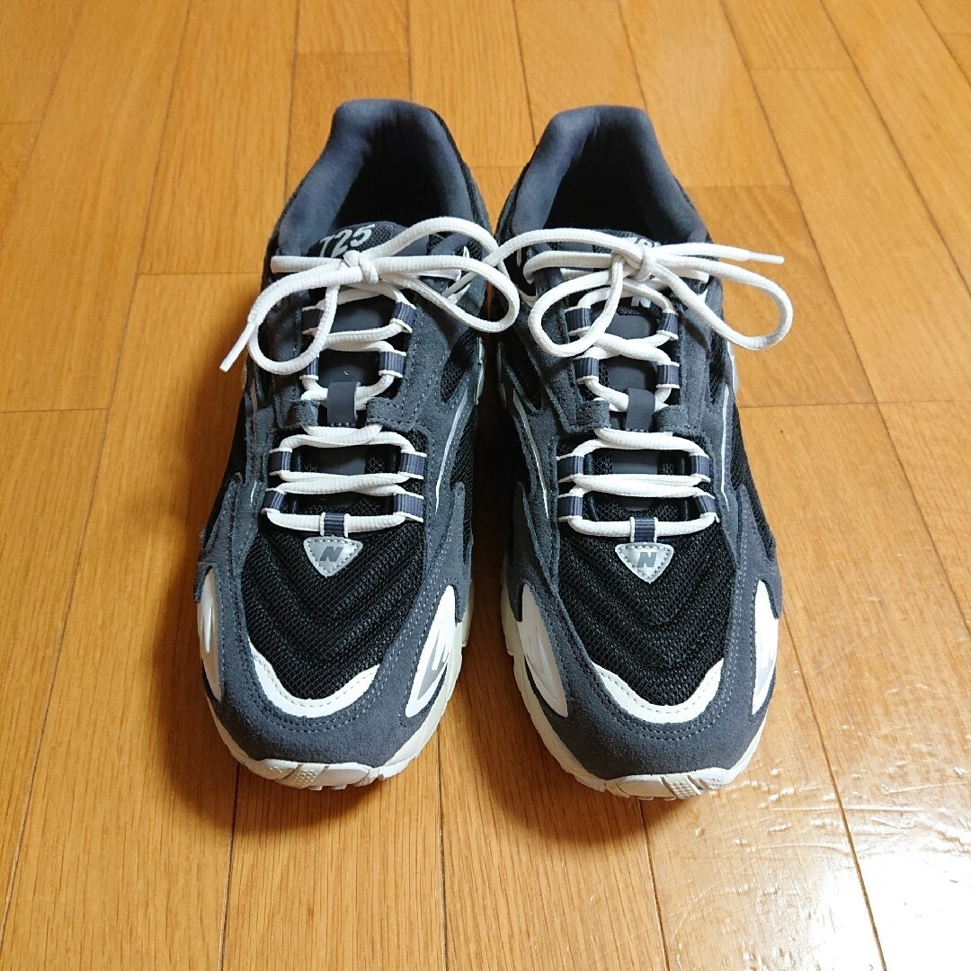 New Balance(ニューバランス)のNew Balance ニューバランス 725 AC ブラック グレー 28.5 メンズの靴/シューズ(スニーカー)の商品写真