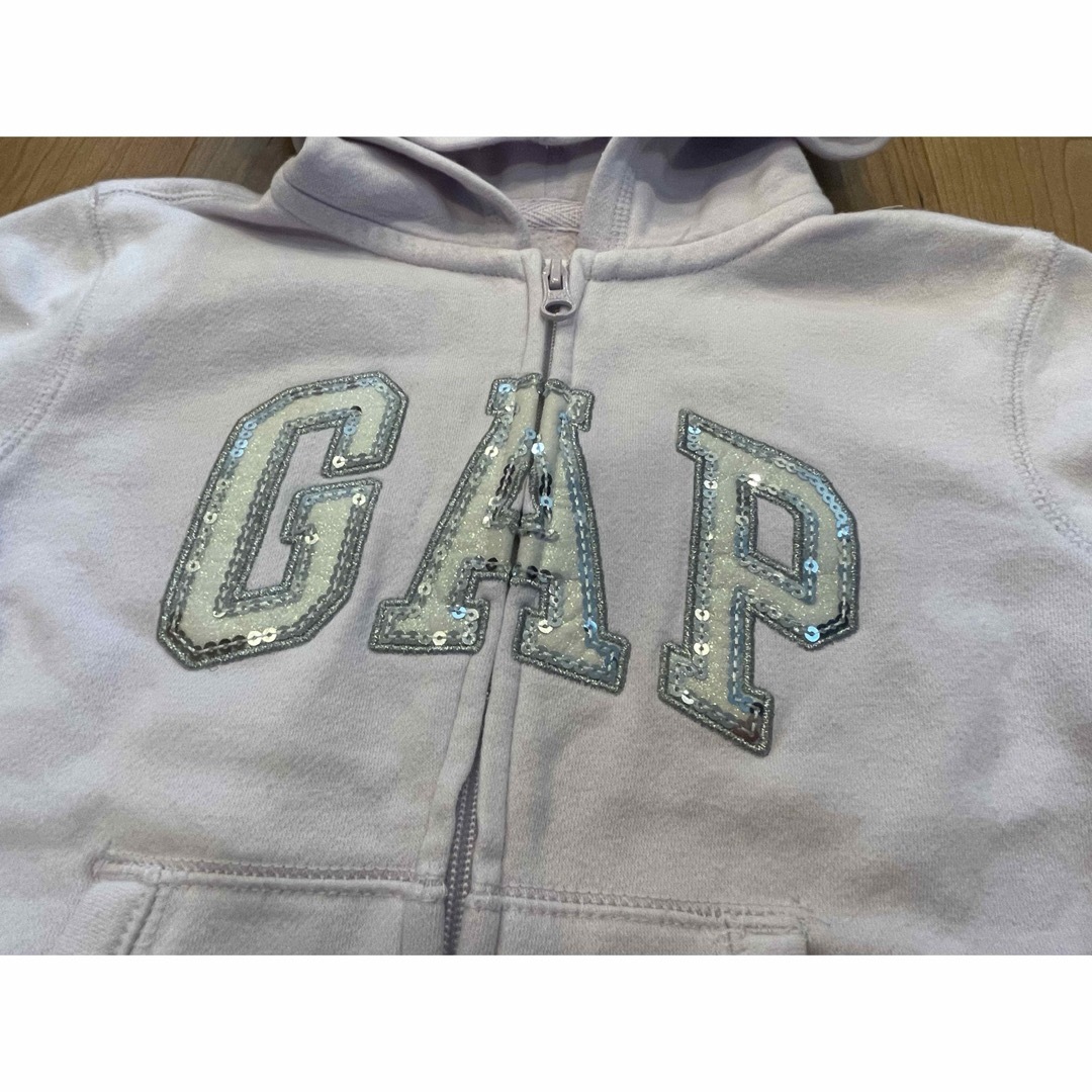 GAP Kids(ギャップキッズ)のgap kids  ギャップキッズ　ジップアップ　パーカー キッズ/ベビー/マタニティのキッズ服女の子用(90cm~)(ジャケット/上着)の商品写真