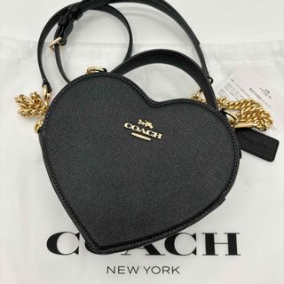 コーチ(COACH)の【COACH☆新品】 ハート クロスボディ！ブラック！ショルダーバッグ！(ショルダーバッグ)