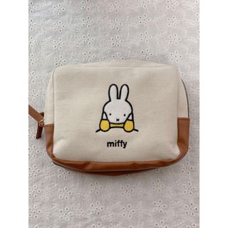 miffy - miffyポーチ　ミッフィー化粧ポーチ　小物入れ