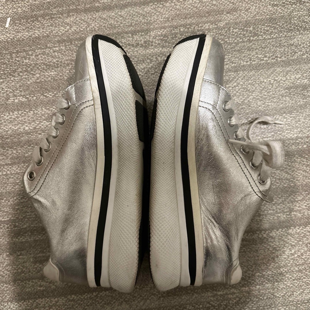 PRADA - シルバースニーカーの通販 by furami23's shop|プラダ PRADA - シルバースニーカーの通販 by furami23's shop|プラダ