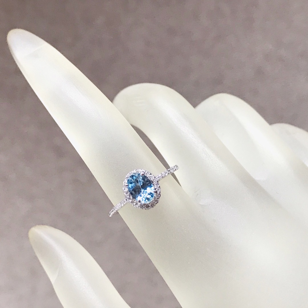 0.69ct天然サンタマリアアクアマリン　ダイヤモンドPT900リング（鑑別書付 レディースのアクセサリー(リング(指輪))の商品写真