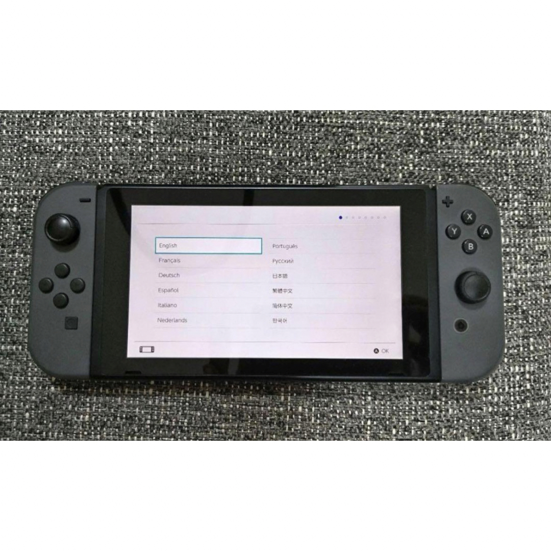 Nintendo Switch(ニンテンドースイッチ)の任天堂Switch 本体 エンタメ/ホビーのゲームソフト/ゲーム機本体(携帯用ゲーム機本体)の商品写真