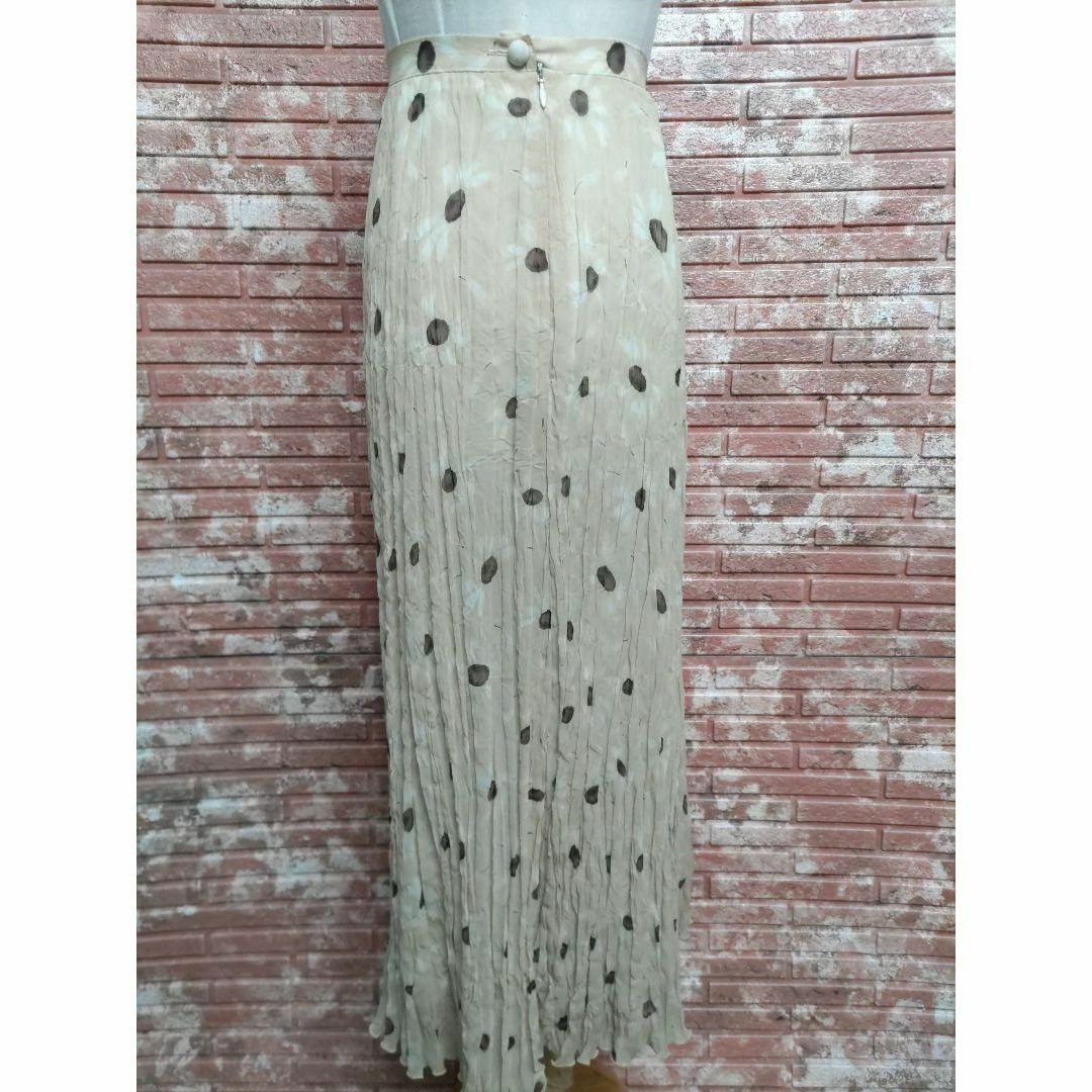 ef-de(エフデ)のef-de エフデ ギャザー ロングスカート ベージュ サイズ2 レディースのスカート(ロングスカート)の商品写真