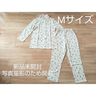 Mサイズ　花柄パジャマ（新品未開封　写真撮影のため開封　タグ付き）(パジャマ)