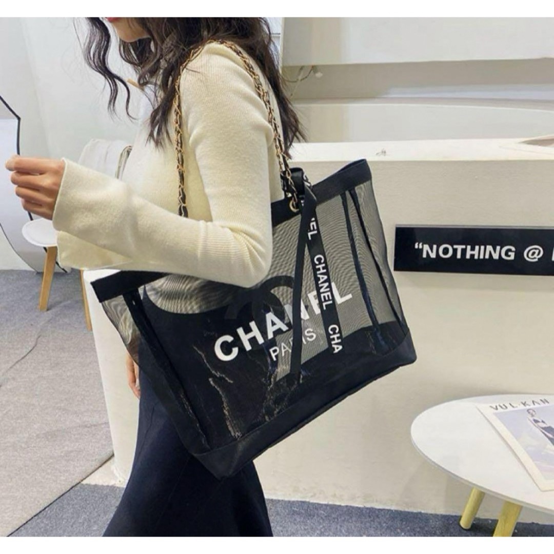 CHANEL(シャネル)の【新品未使用】CHANELシャネル♡メッシュトートバッグ レディースのバッグ(トートバッグ)の商品写真