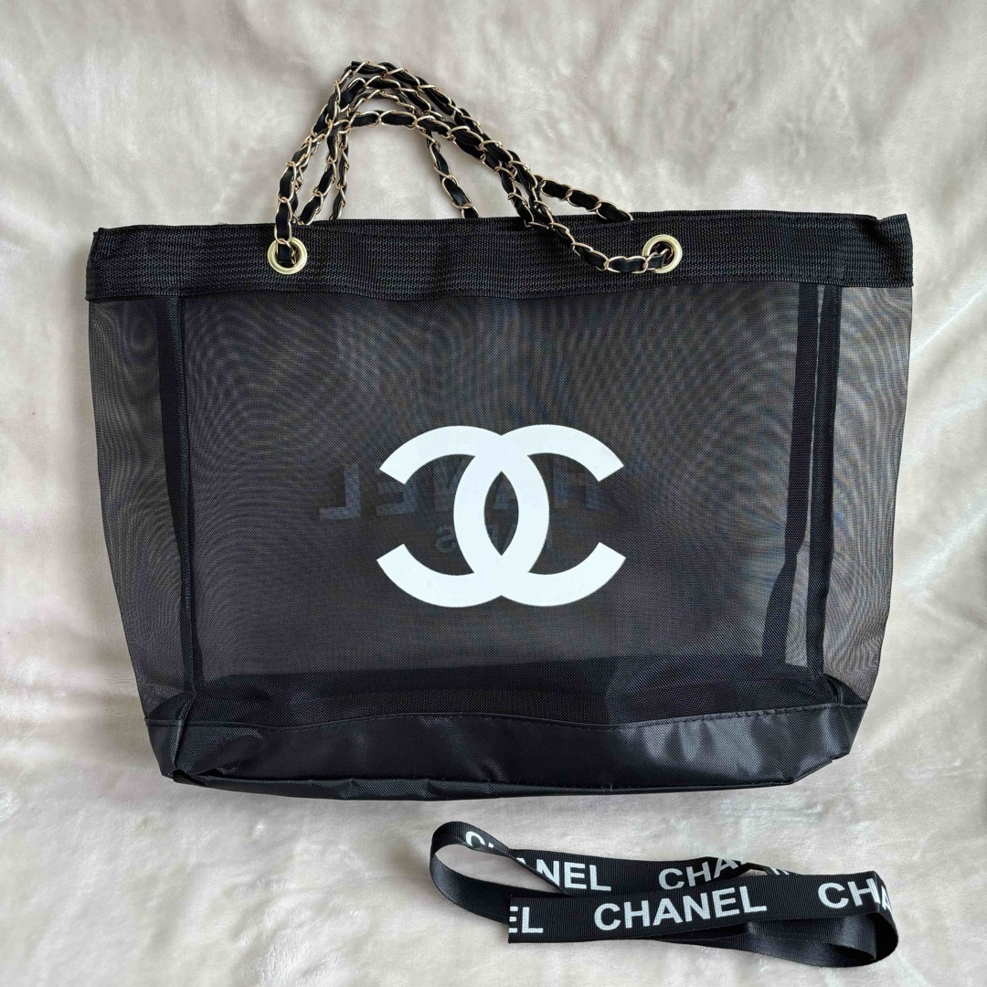 CHANEL(シャネル)の【新品未使用】CHANELシャネル♡メッシュトートバッグ レディースのバッグ(トートバッグ)の商品写真