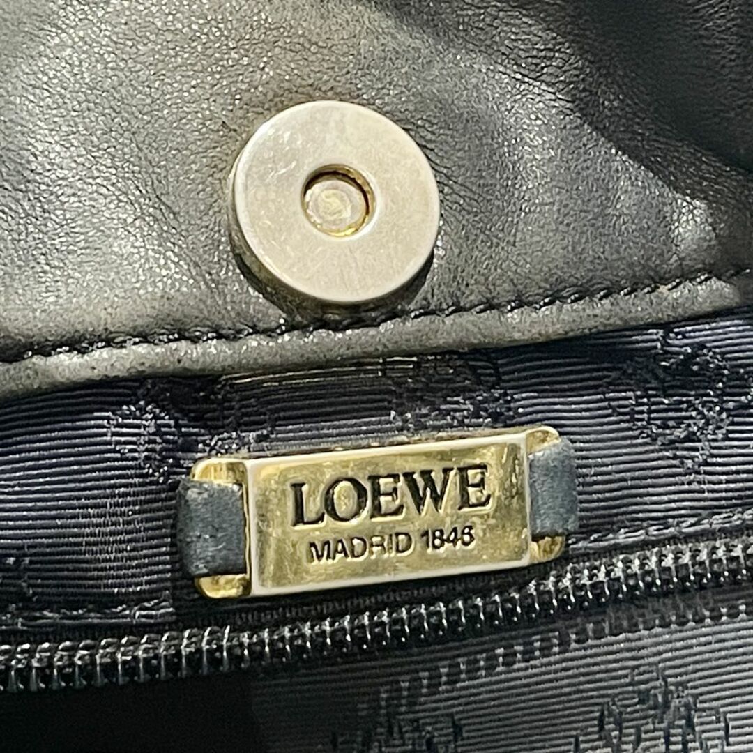 LOEWE(ロエベ)のLOEWE ハンドバッグ アナグラム 巾着 トップハンドル ヴィンテージ ナッパ レザー レディースのバッグ(ハンドバッグ)の商品写真