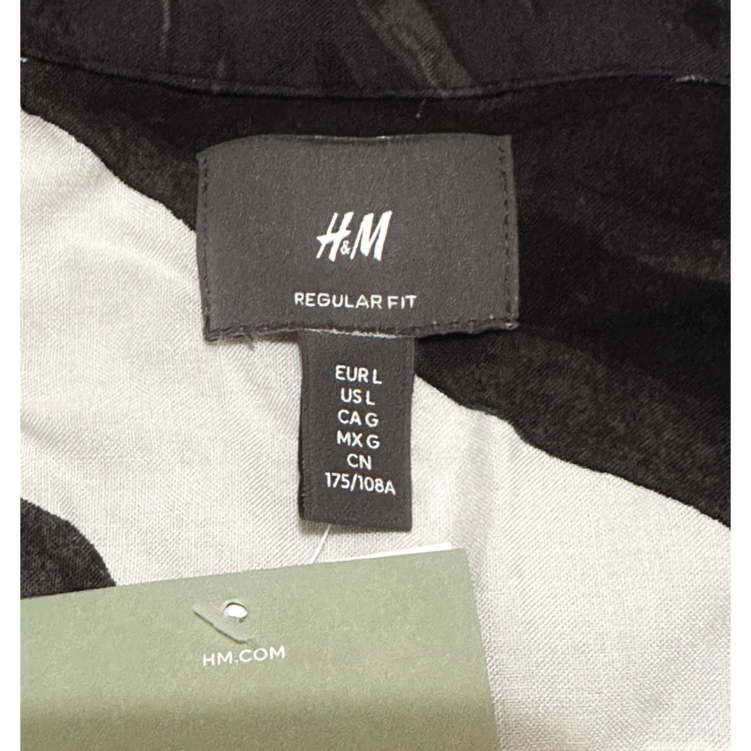 H&M(エイチアンドエム)の新品 H&M リゾート アロハシャツ 植物柄 L メンズのトップス(シャツ)の商品写真