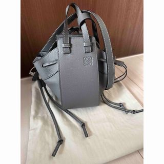 ロエベ(LOEWE)のロエベ　ハンモック　ミニ(ショルダーバッグ)