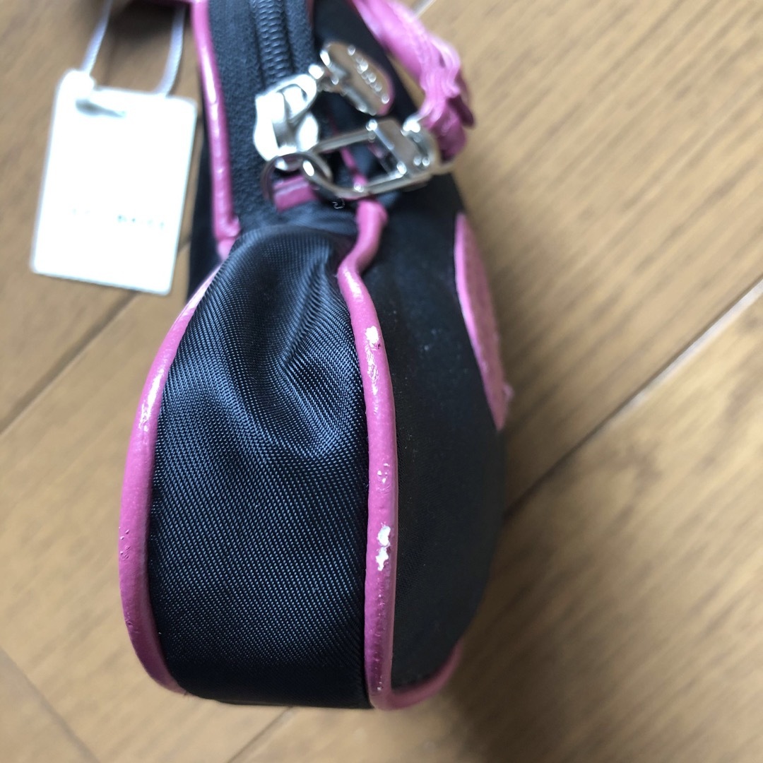 L'EST ROSE(レストローズ)の新品未使用♪レストローズ♪ポーチ付きエコバッグ♪黒×ピンク レディースのバッグ(エコバッグ)の商品写真