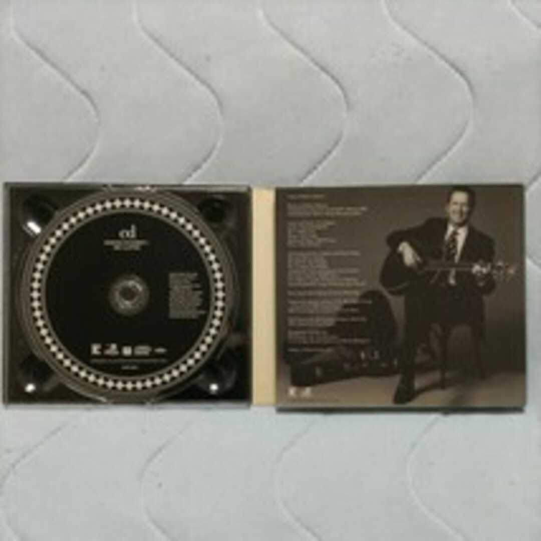 値下DVD+CD エリッククラプトン 原点 セッションズ・フォー・ロバートJ エンタメ/ホビーのCD(ポップス/ロック(洋楽))の商品写真