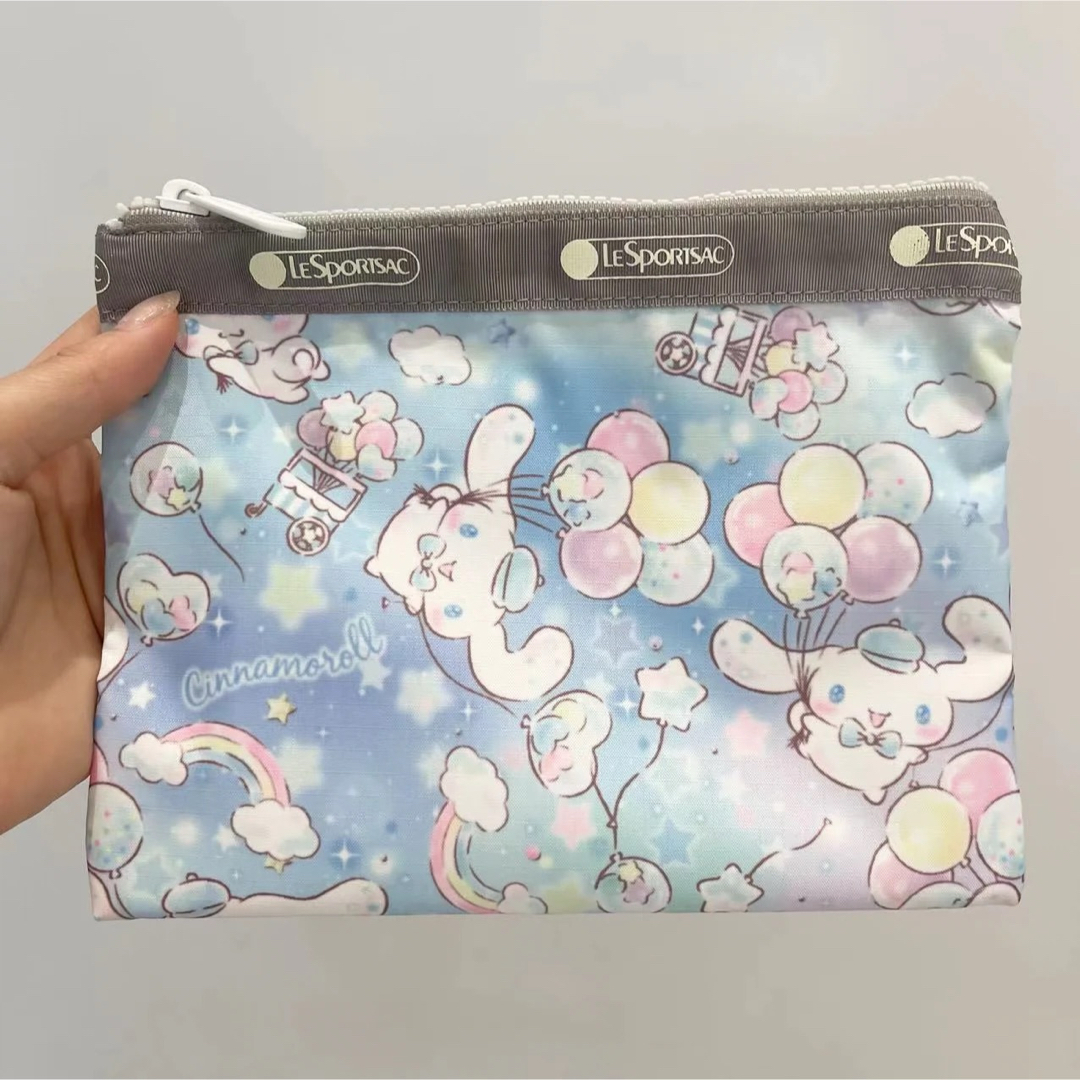 LeSportsac(レスポートサック)の【新品】レスポートサック  海外限定 シナモロール　ショルダー　ポーチ付き レディースのバッグ(ショルダーバッグ)の商品写真