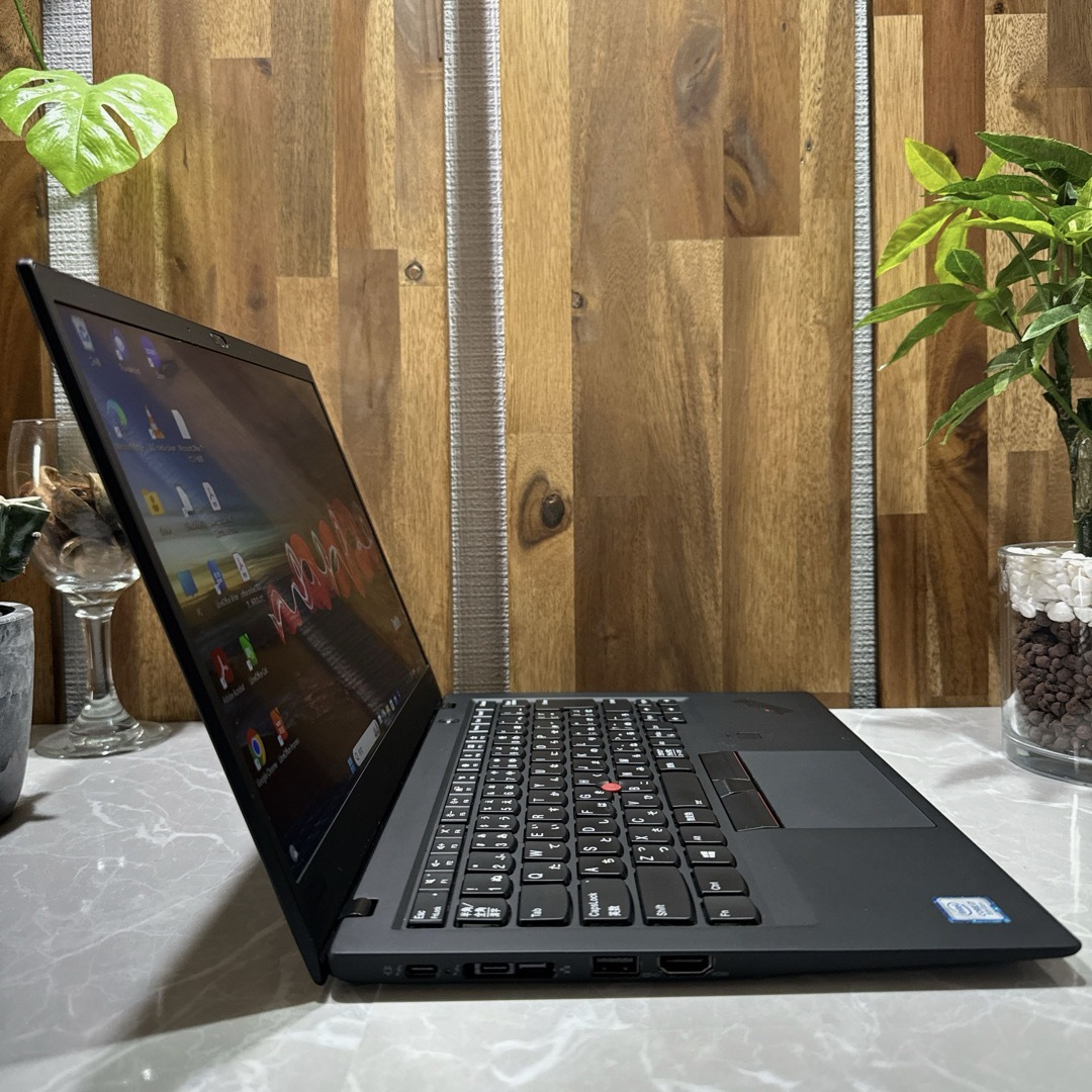 Lenovo(レノボ)の【美品】Thinkpad X1 Carbon☘️i7第8世代☘️メモ16GB/ スマホ/家電/カメラのPC/タブレット(ノートPC)の商品写真