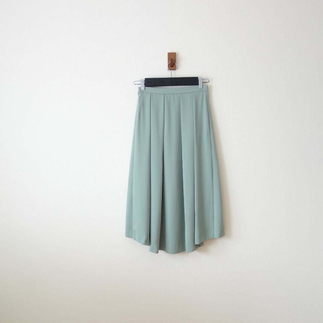 INDIVI(インディヴィ)のINDIVI/イレギュラーヘムスカート/新品タグ付き レディースのスカート(ひざ丈スカート)の商品写真