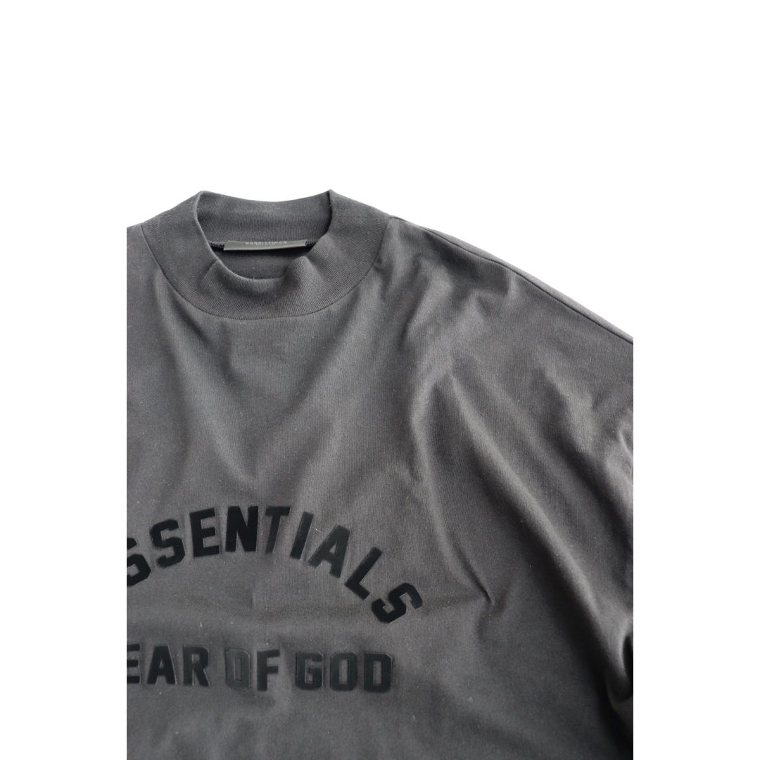 FEAR OF GOD(フィアオブゴッド)のESSENTIALS Fear Of God エッセンシャルズ オーバーサイズT メンズのトップス(Tシャツ/カットソー(半袖/袖なし))の商品写真