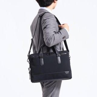 トゥミ(TUMI)の新品未使用タグ付きTUMI シカモア スリムブリーフケースBlack(ビジネスバッグ)