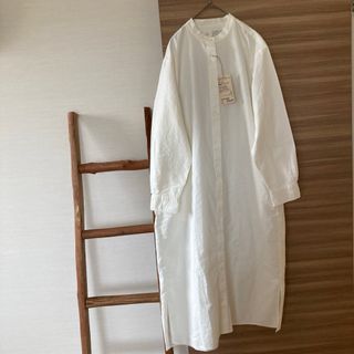 MUJI (無印良品) - 新品 無印良品 木の実から作ったカポック混オックス長袖ワンピース オフ白 L