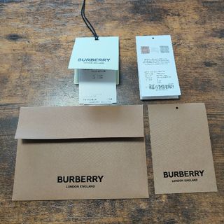 BURBERRY - バーバリー封筒　タグ