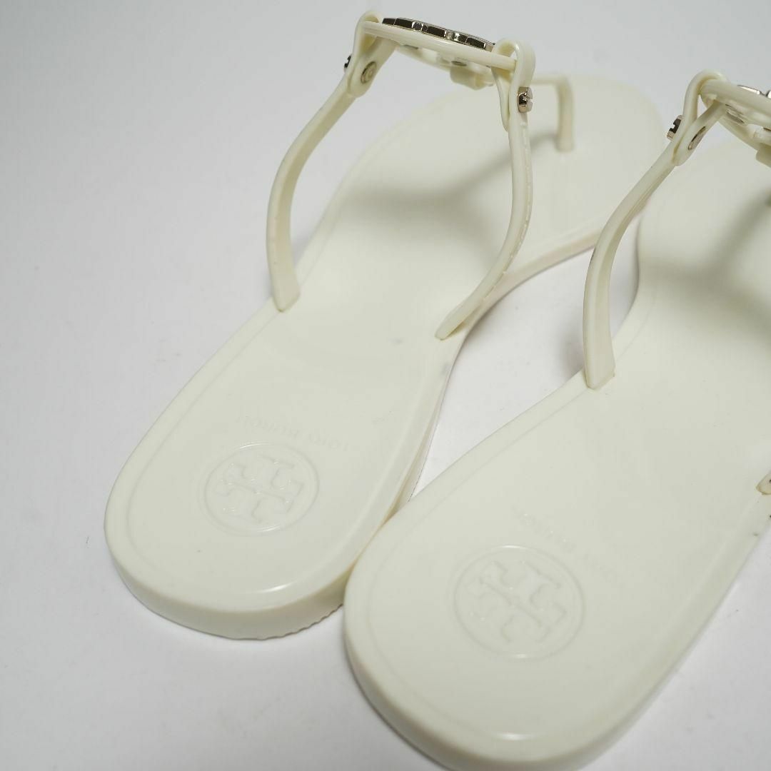 Tory Burch(トリーバーチ)の【新品未使用】TORY BURCH トリーバーチ ラバーサンダル ホワイト レディースの靴/シューズ(サンダル)の商品写真