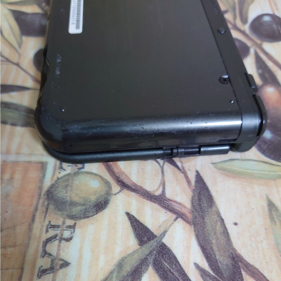 ニンテンドー3DS(ニンテンドー3DS)のNewニンテンドー3DS LL メタリックブラック液晶美品 エンタメ/ホビーのゲームソフト/ゲーム機本体(携帯用ゲーム機本体)の商品写真