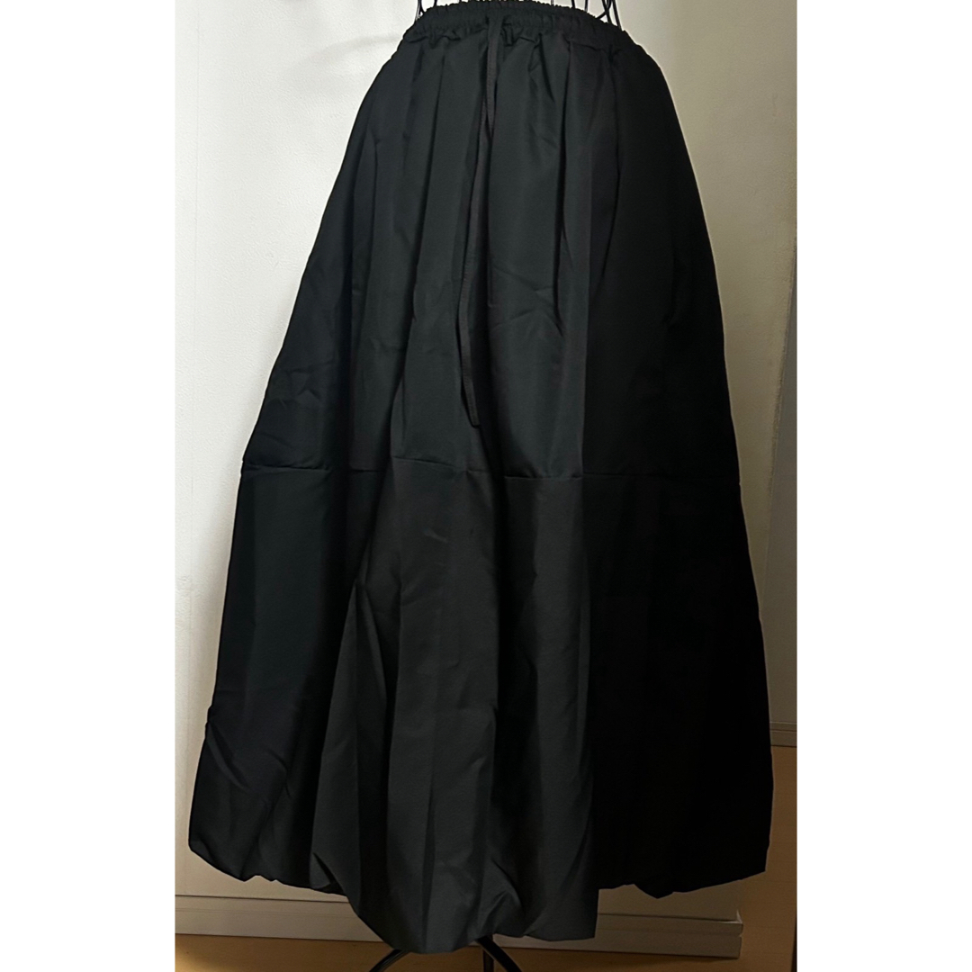 スカート  ブラック バルーンスカート ロングスカート シンプル レディースのスカート(ロングスカート)の商品写真