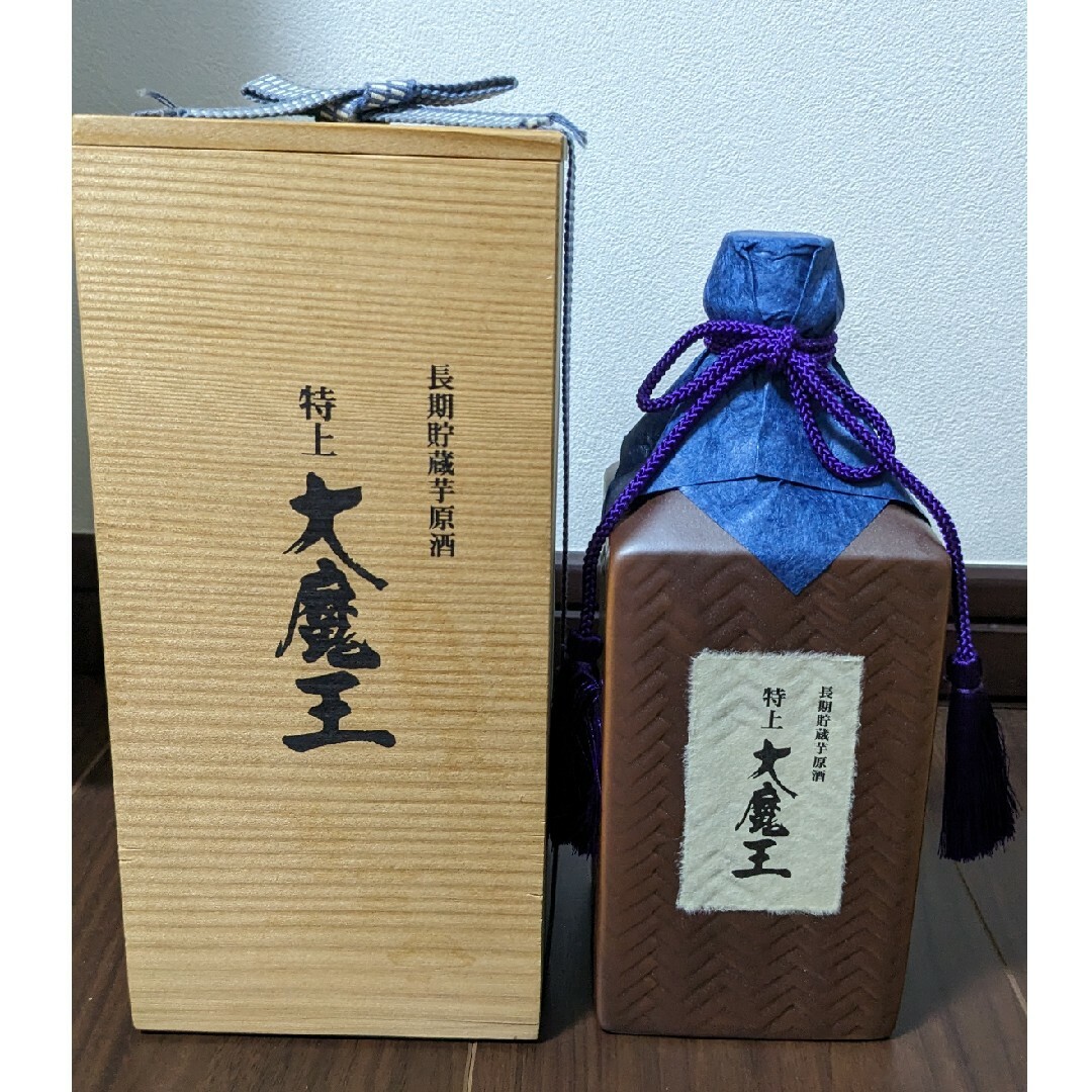 特上大魔王　長期樫樽貯蔵原酒　600ml 食品/飲料/酒の酒(焼酎)の商品写真