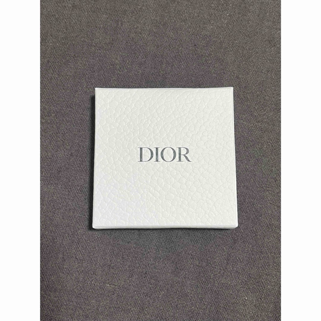 Christian Dior(クリスチャンディオール)のDior 星型 スマホリング スマホ/家電/カメラのスマホアクセサリー(その他)の商品写真