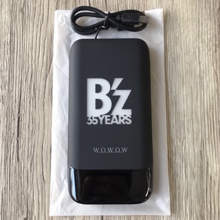 B'z × WOWOW モバイルバッテリー(ミュージシャン)