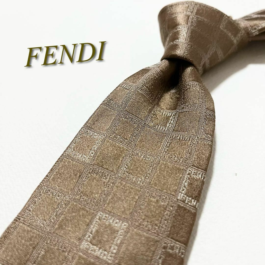 FENDI(フェンディ)の【美品】フェンディ ネクタイ ロゴグラム×チェック柄 ズッカ FF イタリア製 メンズのファッション小物(ネクタイ)の商品写真