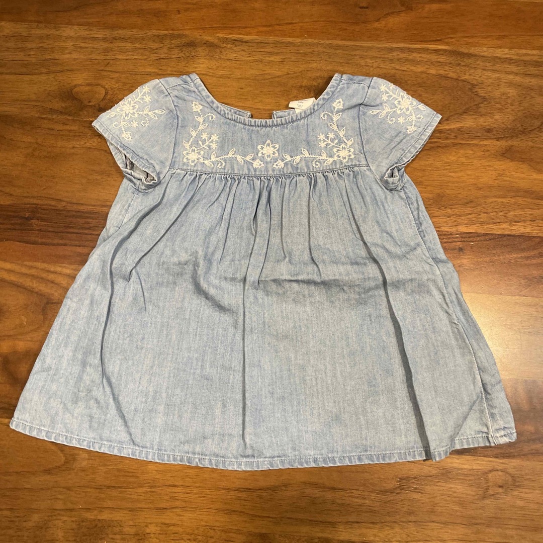 babyGAP(ベビーギャップ)のbabyGap デニムワンピース 60 キッズ/ベビー/マタニティのベビー服(~85cm)(ワンピース)の商品写真