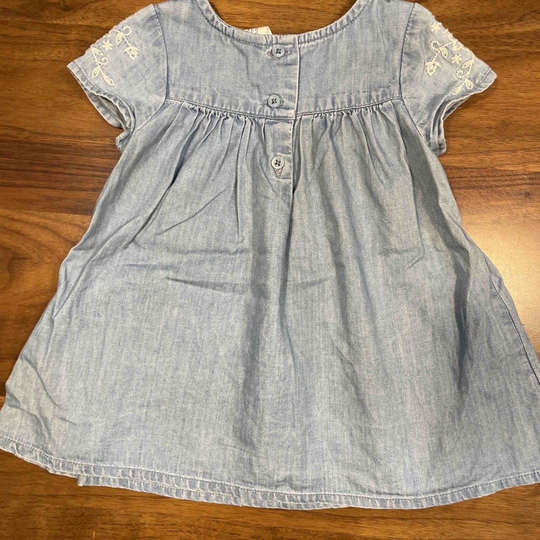 babyGAP(ベビーギャップ)のbabyGap デニムワンピース 60 キッズ/ベビー/マタニティのベビー服(~85cm)(ワンピース)の商品写真