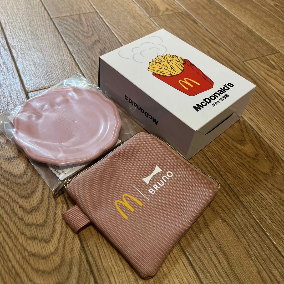 マクドナルド(マクドナルド)のポテト加湿器　卓上加湿器　コースター　ポーチ スマホ/家電/カメラの生活家電(加湿器/除湿機)の商品写真