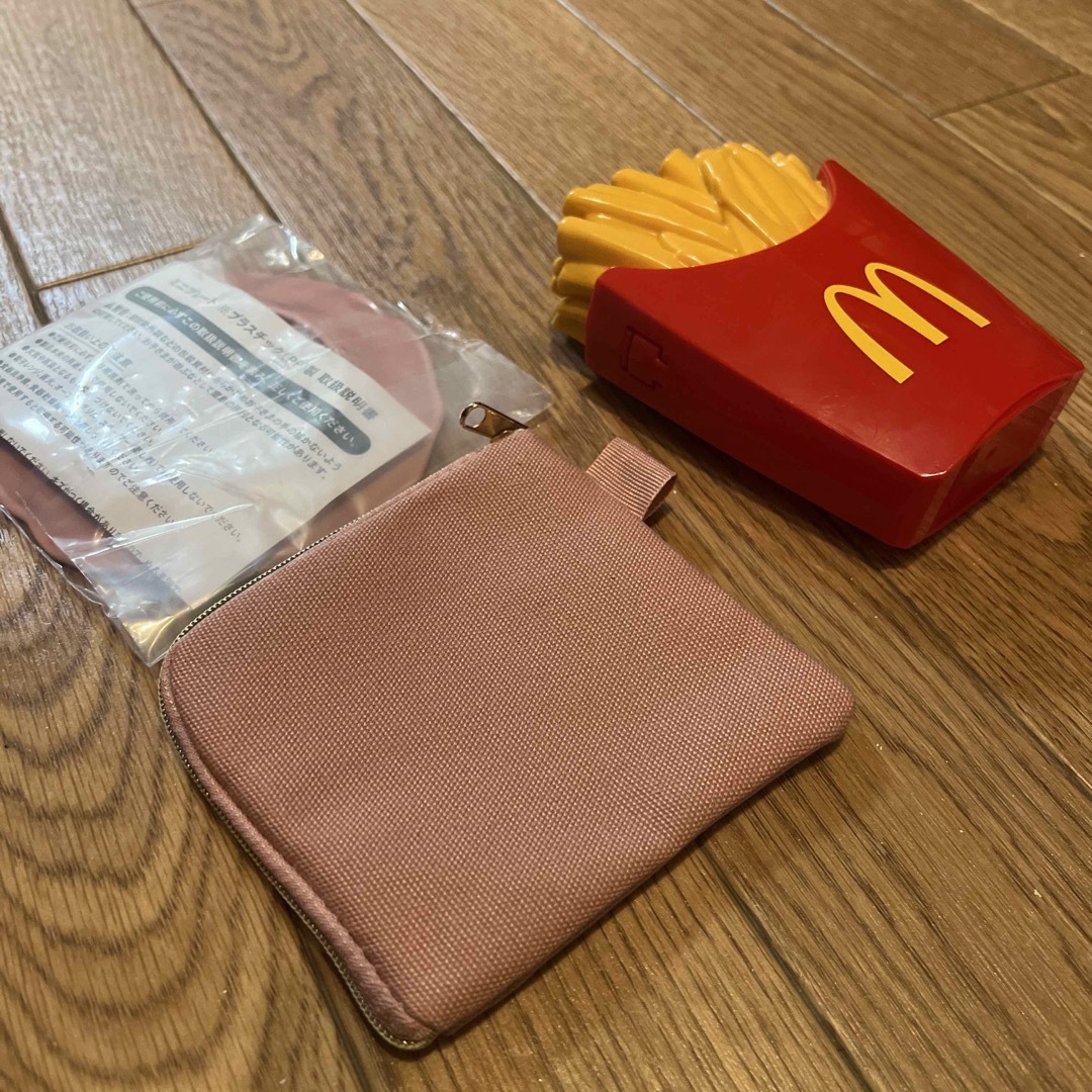 マクドナルド(マクドナルド)のポテト加湿器　卓上加湿器　コースター　ポーチ スマホ/家電/カメラの生活家電(加湿器/除湿機)の商品写真