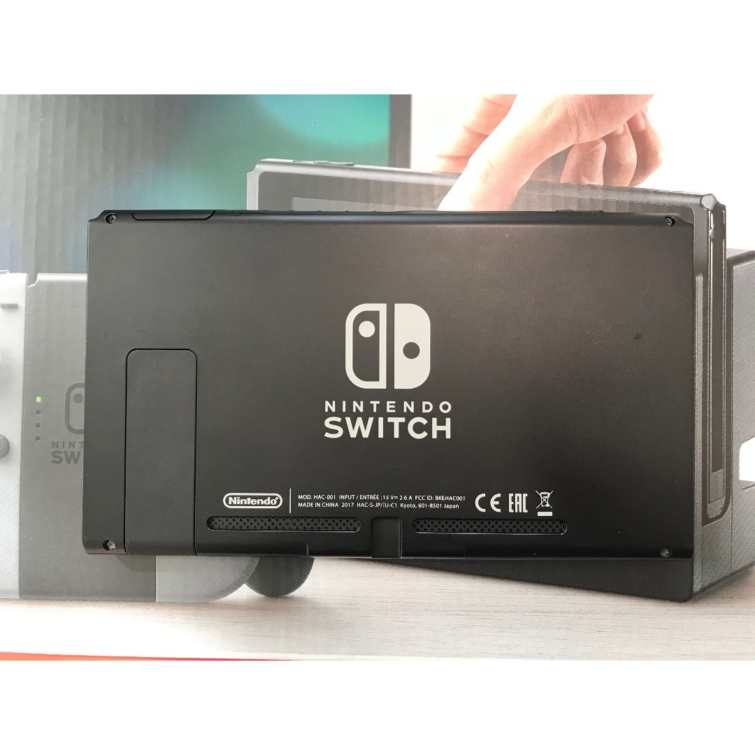 Nintendo Switch(ニンテンドースイッチ)の未対策機✨美品Nintendo Switch本体完品一式✨2017年製 エンタメ/ホビーのゲームソフト/ゲーム機本体(家庭用ゲーム機本体)の商品写真