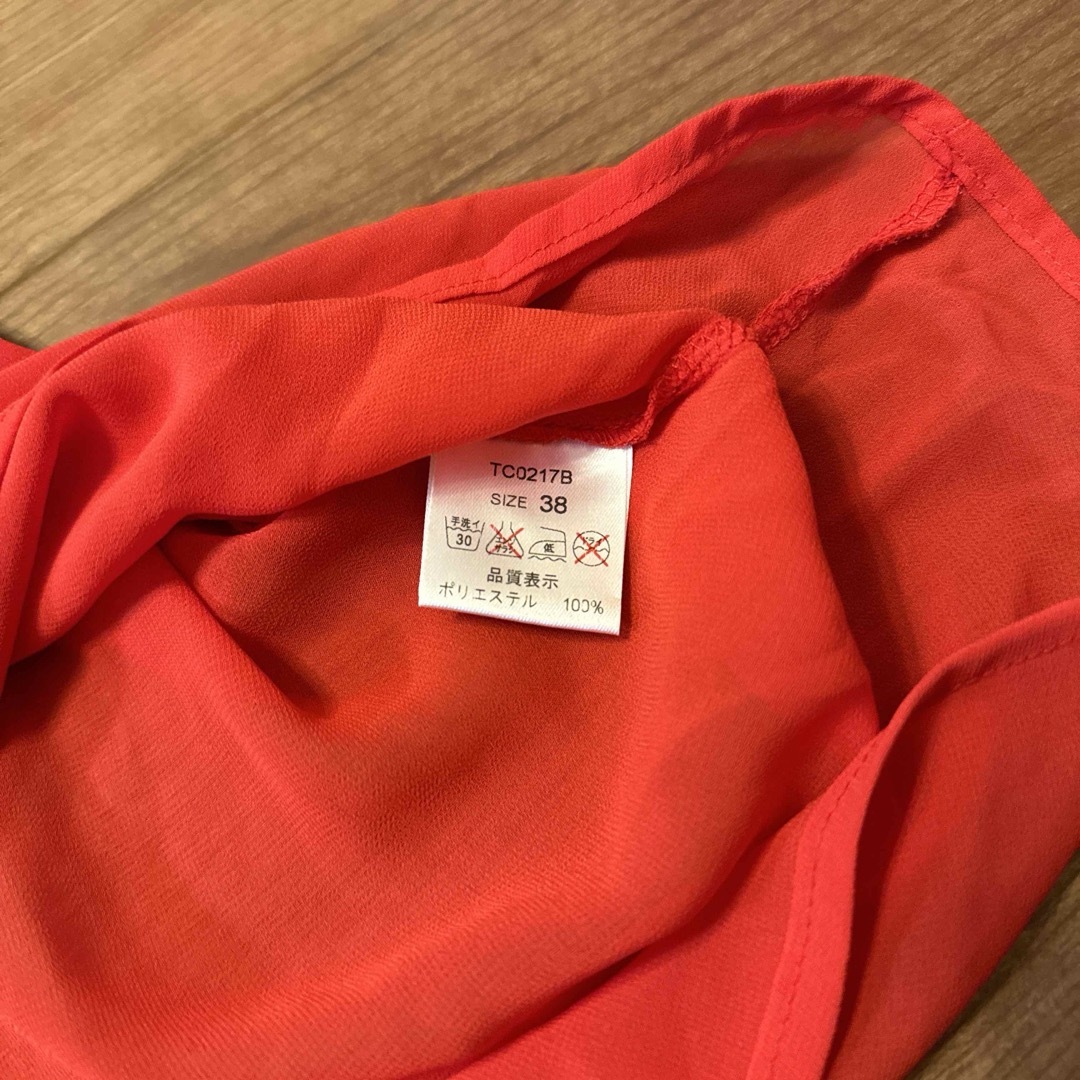 TITE in the store (ティテインザストア)のノースリーブ赤トップス レディースのトップス(カットソー(半袖/袖なし))の商品写真