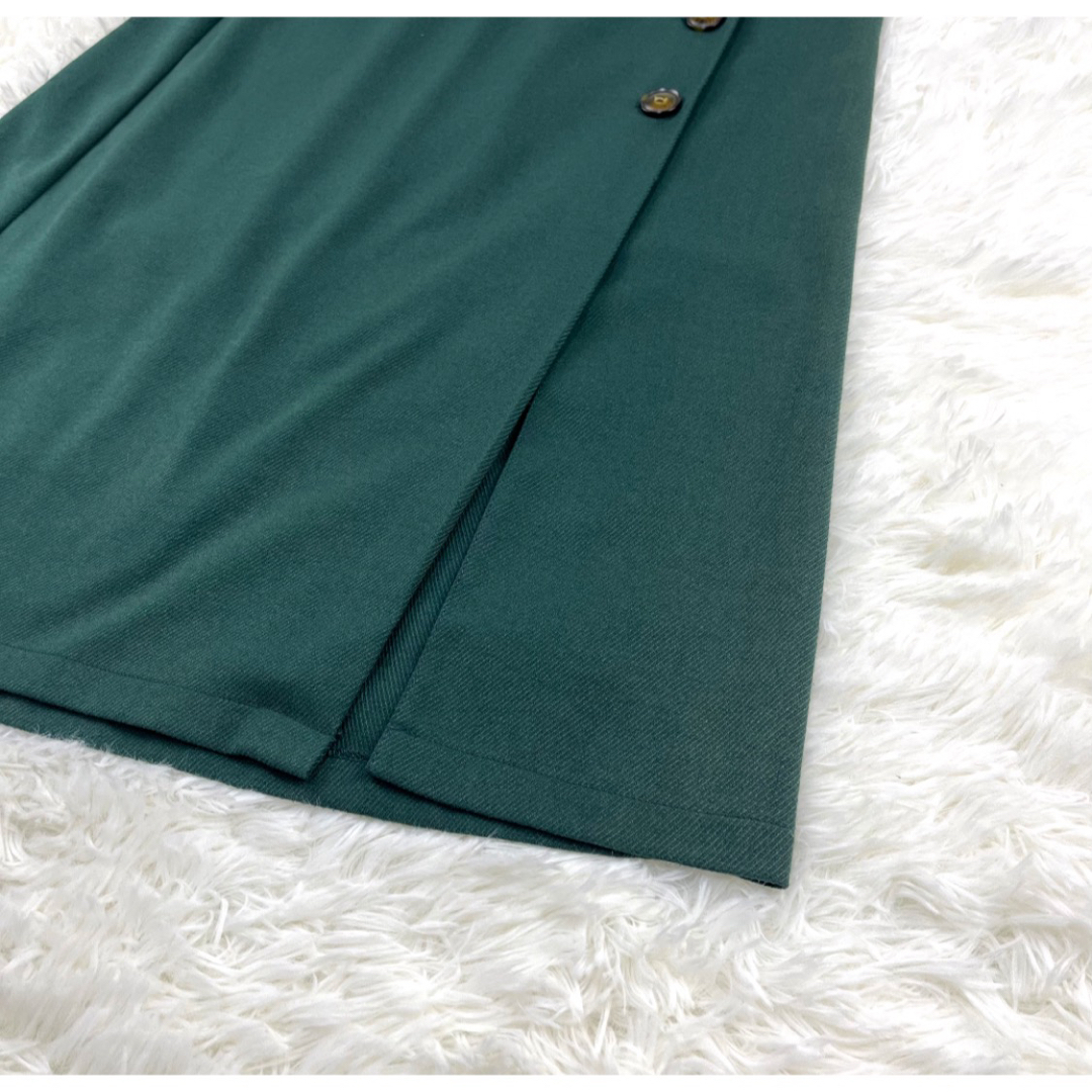 未使用✨ラウレア　ロングスカート　M 人気 Aライン　グリーン　大人　綺麗 上品 レディースのスカート(ロングスカート)の商品写真