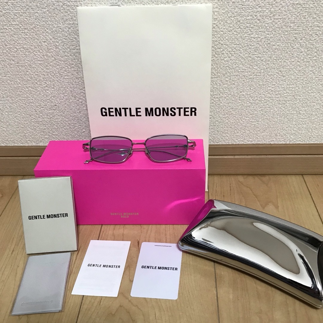 ジェントルモンスター GENTLE MONSTER Atomic 02(B) レディースのファッション小物(サングラス/メガネ)の商品写真