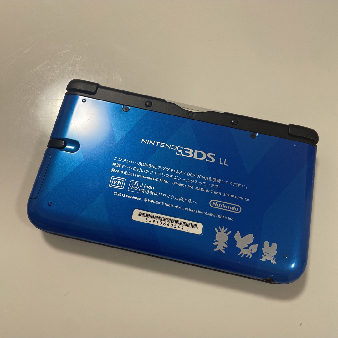 ニンテンドー3DS(ニンテンドー3DS)の3DSLL 本体　ポケムーバー　ポケモンバンク エンタメ/ホビーのゲームソフト/ゲーム機本体(家庭用ゲーム機本体)の商品写真