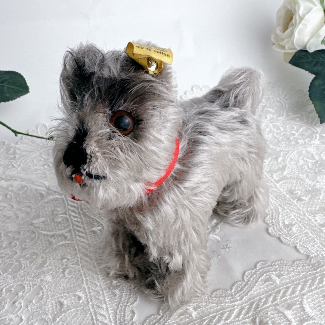 Steiff(シュタイフ)のシュタイフ★Schnauzer Tessie 14㎝★シュナウザーのテッシー/犬 ハンドメイドのぬいぐるみ/人形(ぬいぐるみ)の商品写真