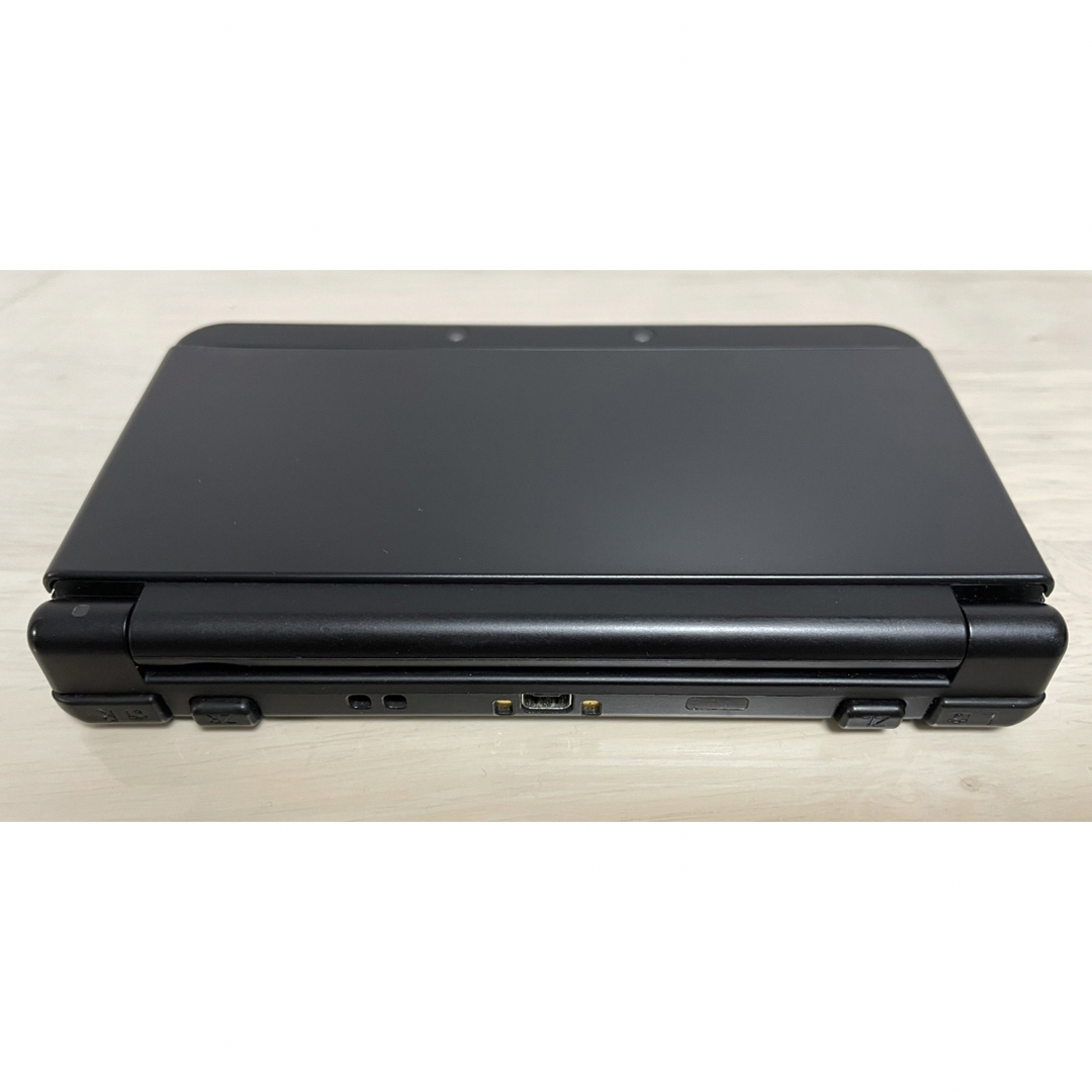新品】Newニンテンドー3DS きせかえプレート 黒 ブラック 上下 新品】Newニンテンドー3DS きせかえプレート 黒 ブラック 上下