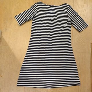 ユニクロ(UNIQLO)のユニクロ　ワンピース(ひざ丈ワンピース)